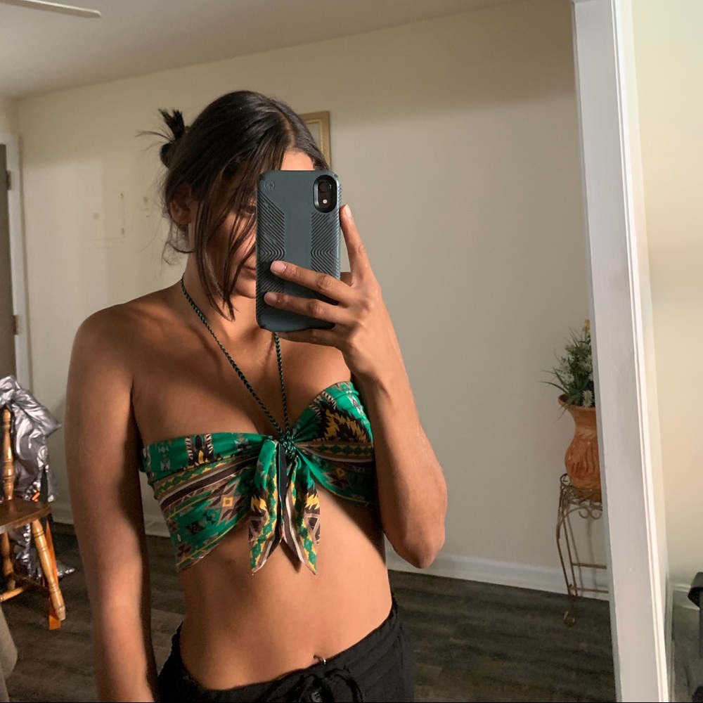 alice + olivia crop top! new!